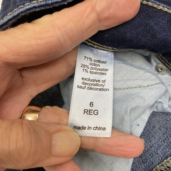 Maurices Women's Jeans Denim Flex size 6Reg Mid rise Bootcut Dark wash 5 pocket - Picture 6 of 11